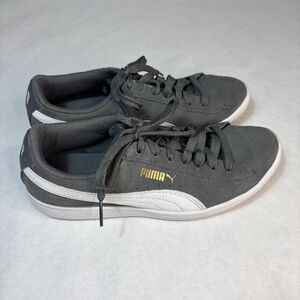 Puma Vikky Gray Suede Sneakers - Size 6.5